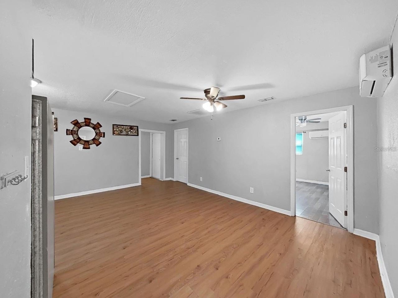 1514 E North Bay St #B - Photo 4 of 13