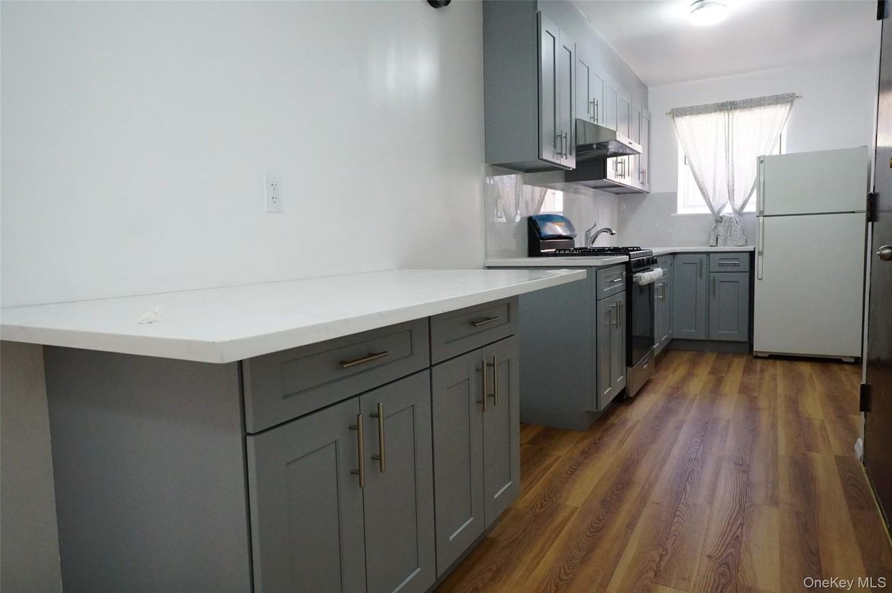 5211 Seabury St #1FL - Photo 5 of 12