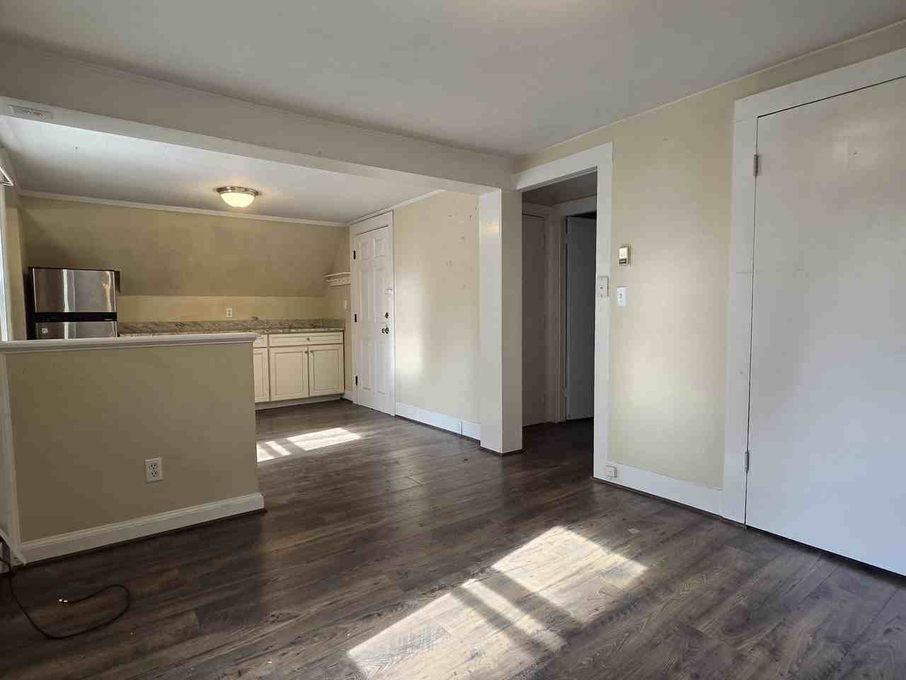 100 Main St #2 - Photo 5 of 15