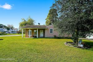featured image of 52 Greenwood Rd
