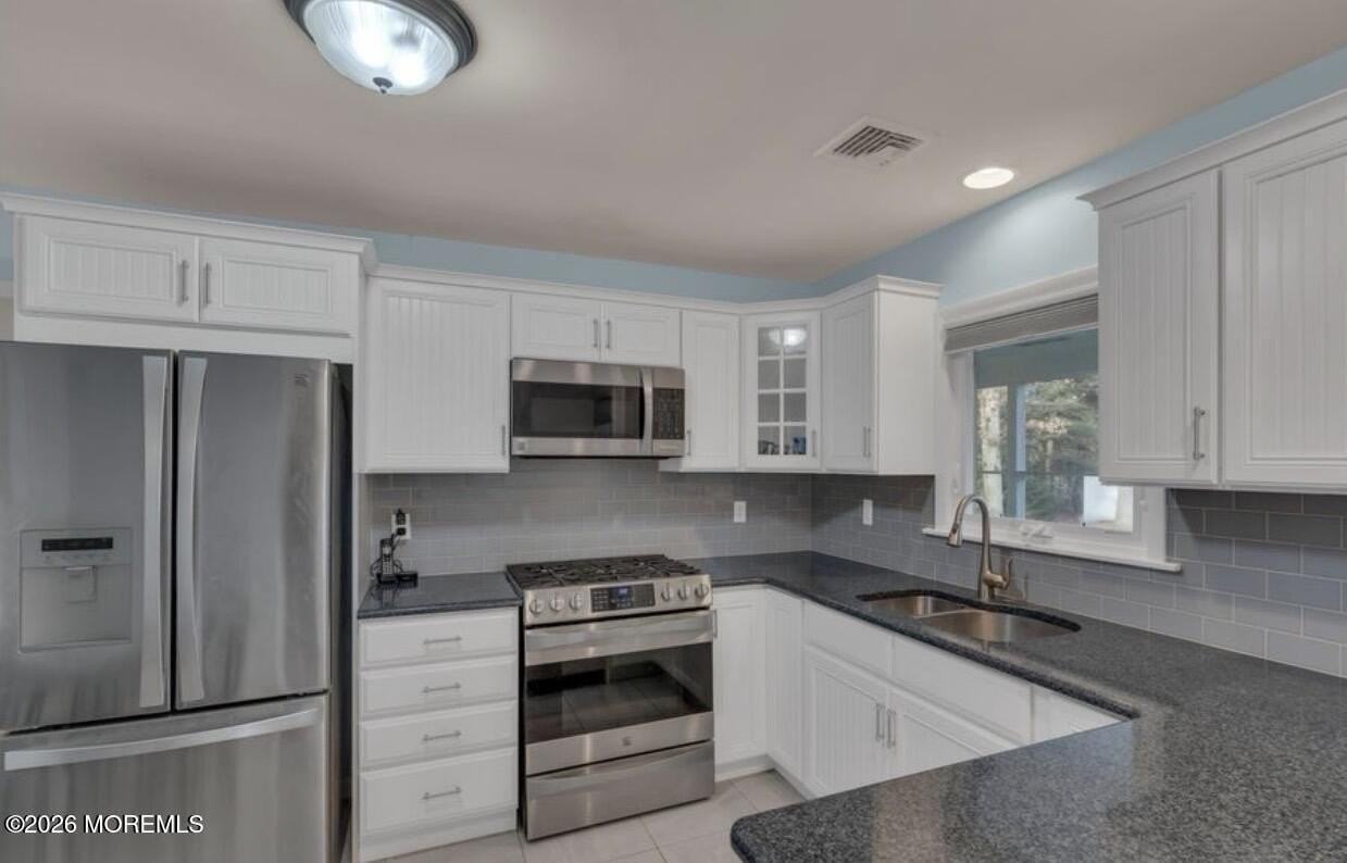 1409 Wallach Dr - Photo 5 of 10