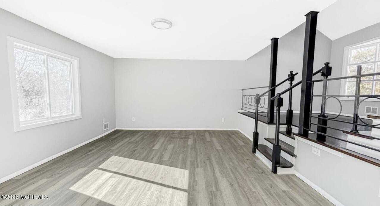 33 Green Twig Dr - Photo 6 of 10