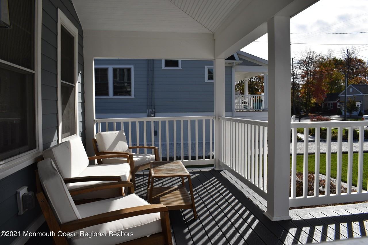 172 Osborne Ave - Photo 3 of 23