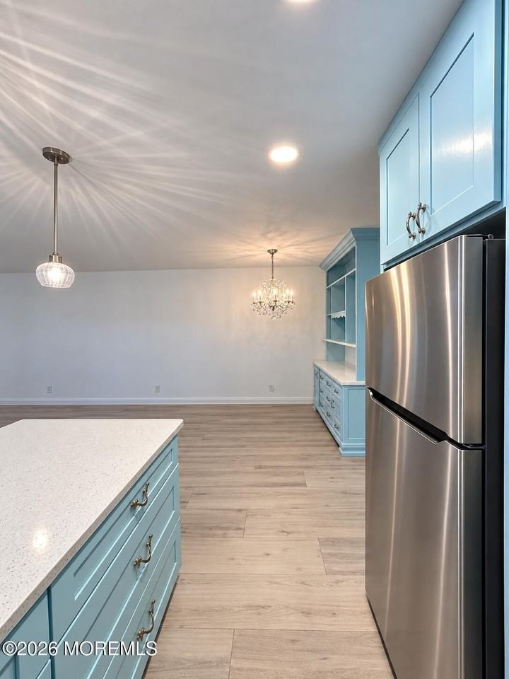 21 Wharfside Dr - Photo 3 of 9