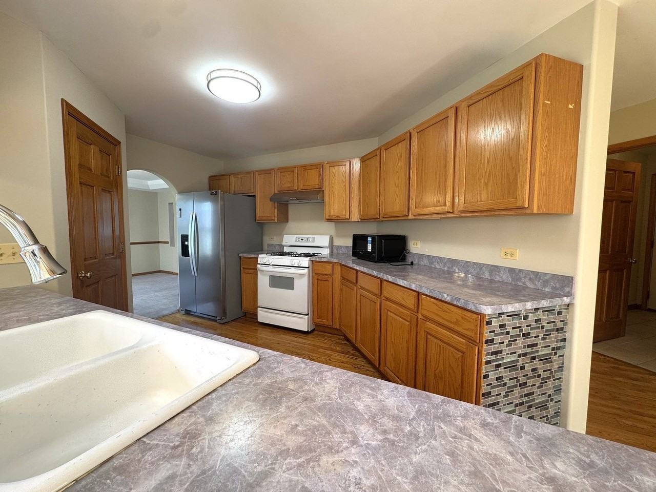 780 Sigmund Rd - Photo 7 of 25