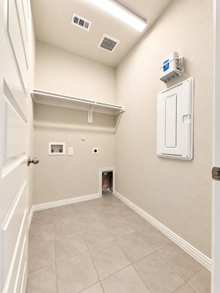 1410 Crossford Trl - Photo 7 of 25
