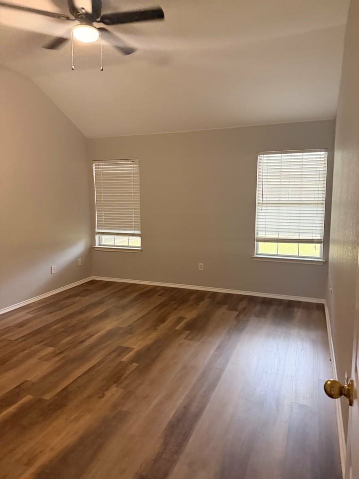 1619 Wintercrest Rd - Photo 6 of 10