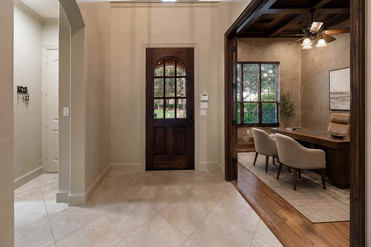 1516 Silverleaf Dr - Photo 6 of 38