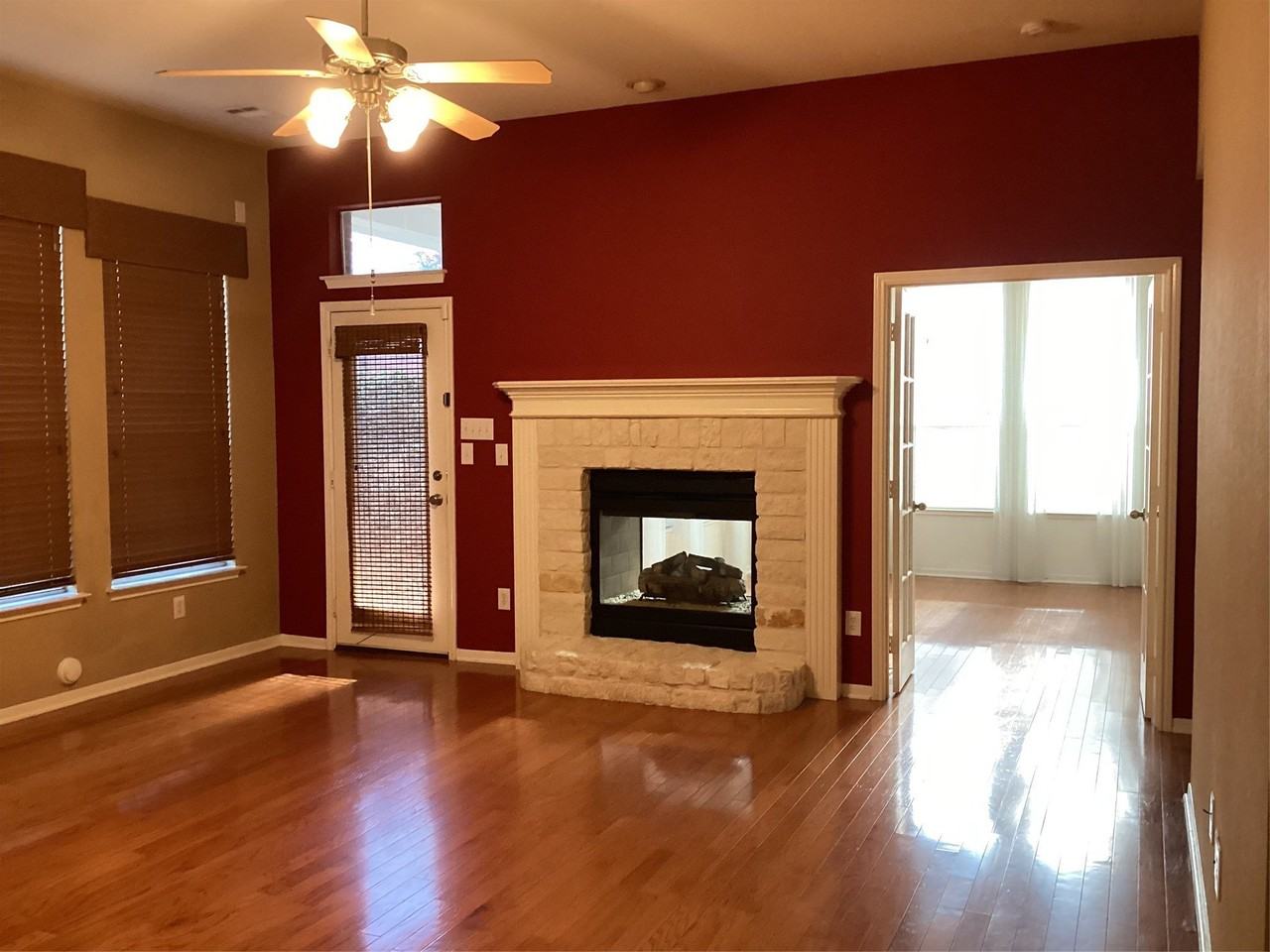 9120 Rose Ct - Photo 5 of 32