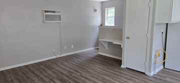 featured image of 717 S Spring St #2