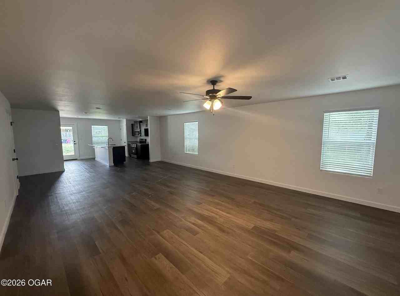 922 Caitlan Dr - Photo 2 of 13