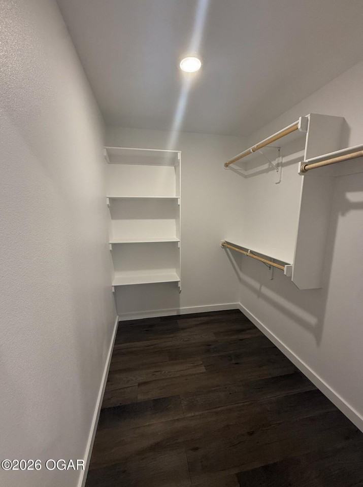 922 Caitlan Dr - Photo 5 of 13