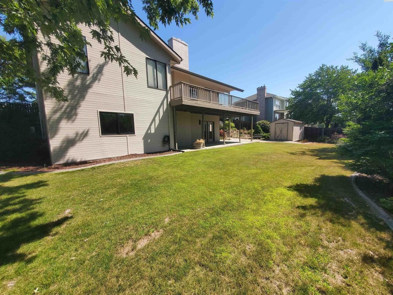 401 Shaw St - Photo 6 of 46