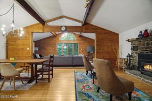 featured image of 211 Waterview Dr