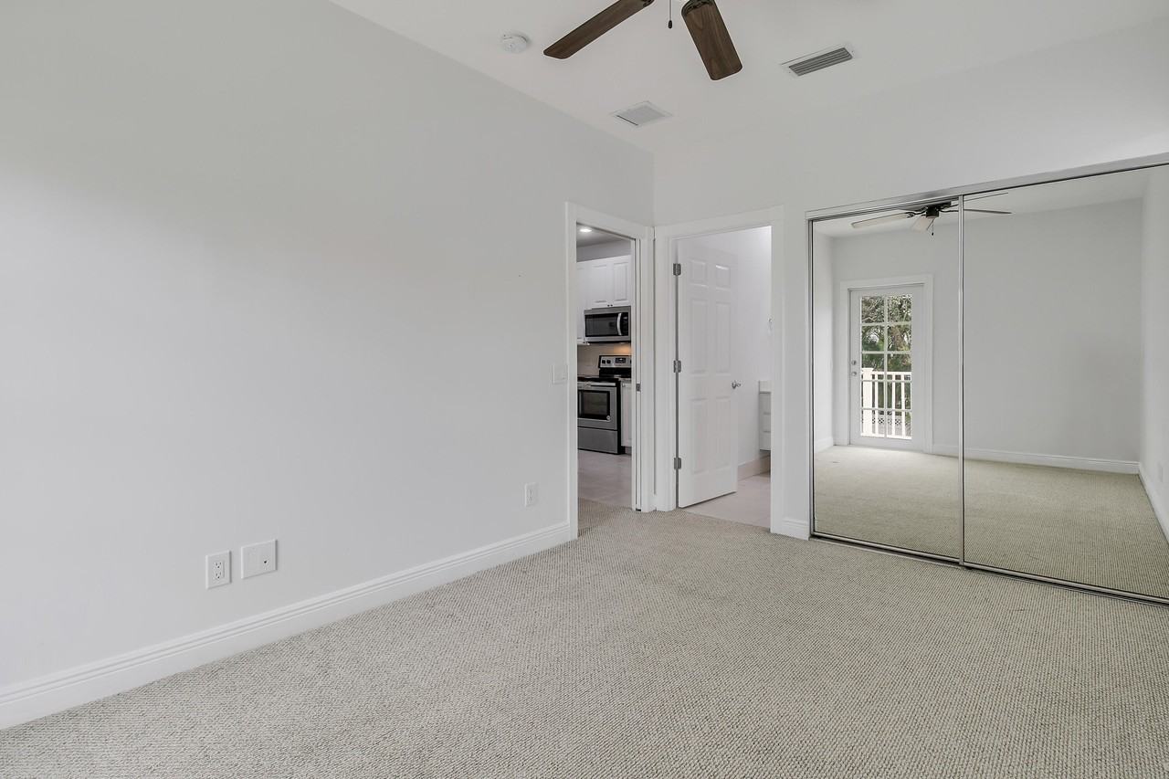 4014 Community Dr #1 - Photo 3 of 21