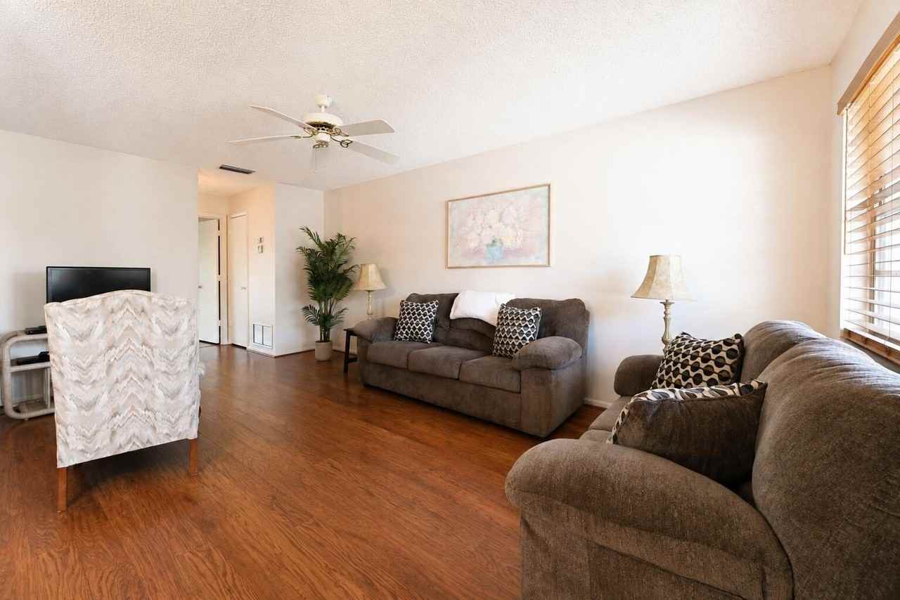 27 Lake Vista Trl #203 - Photo 2 of 19
