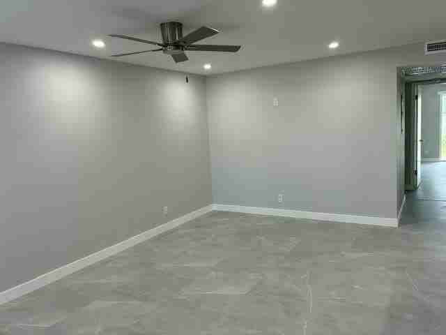 1064 Exeter D - Photo 5 of 45