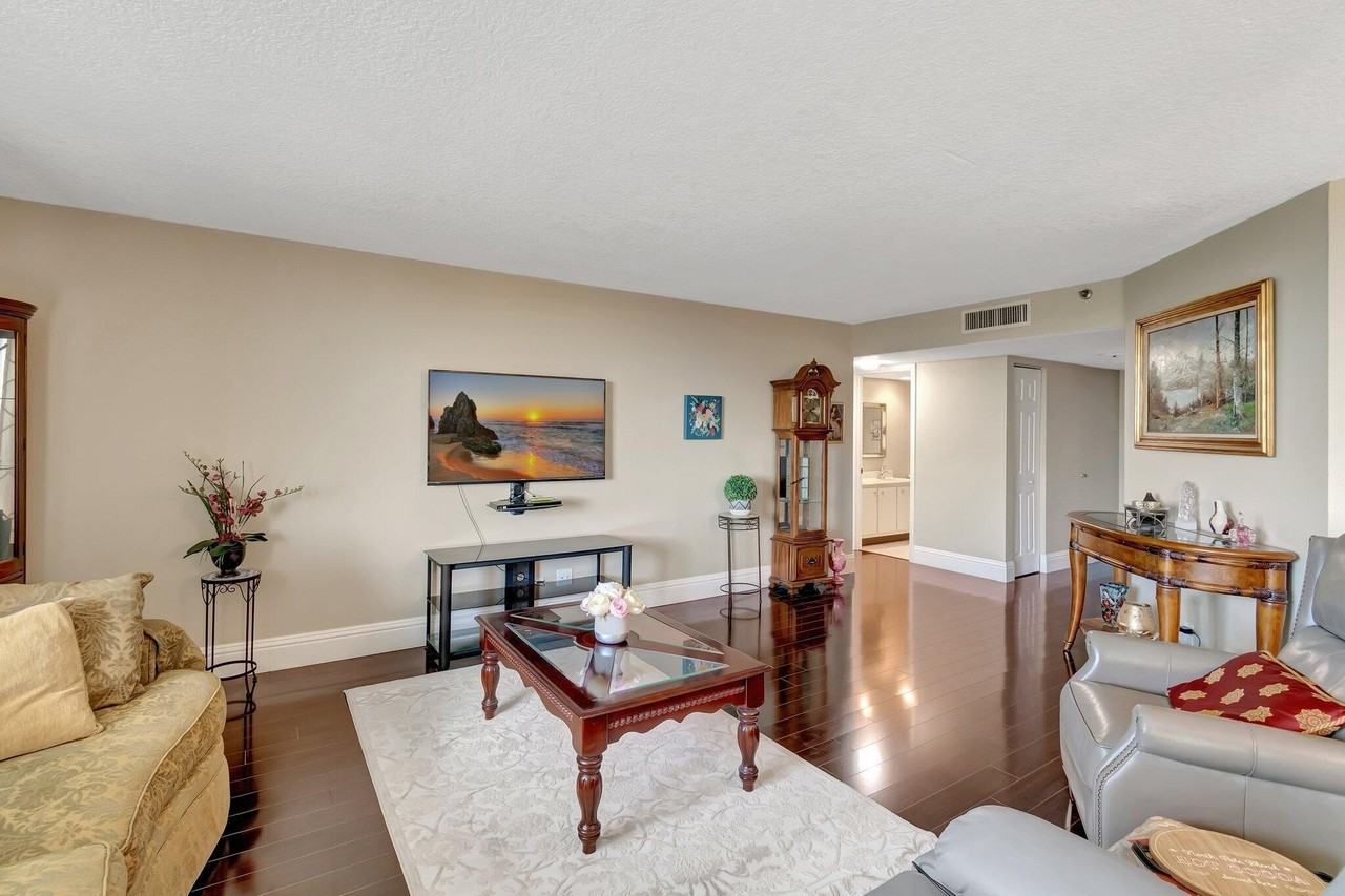 6372 La Costa Dr #504 - Photo 4 of 46