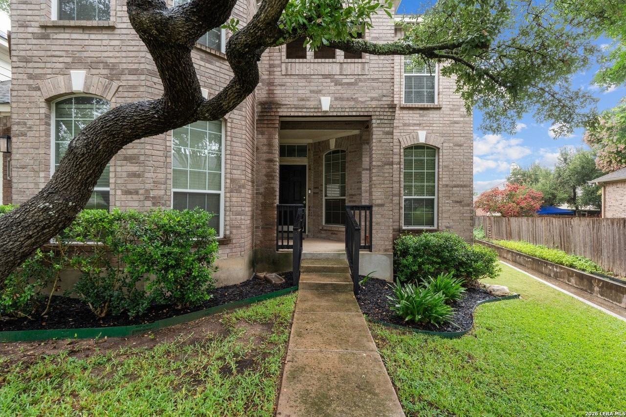 1519 Lookout Pt - Photo 3 of 42