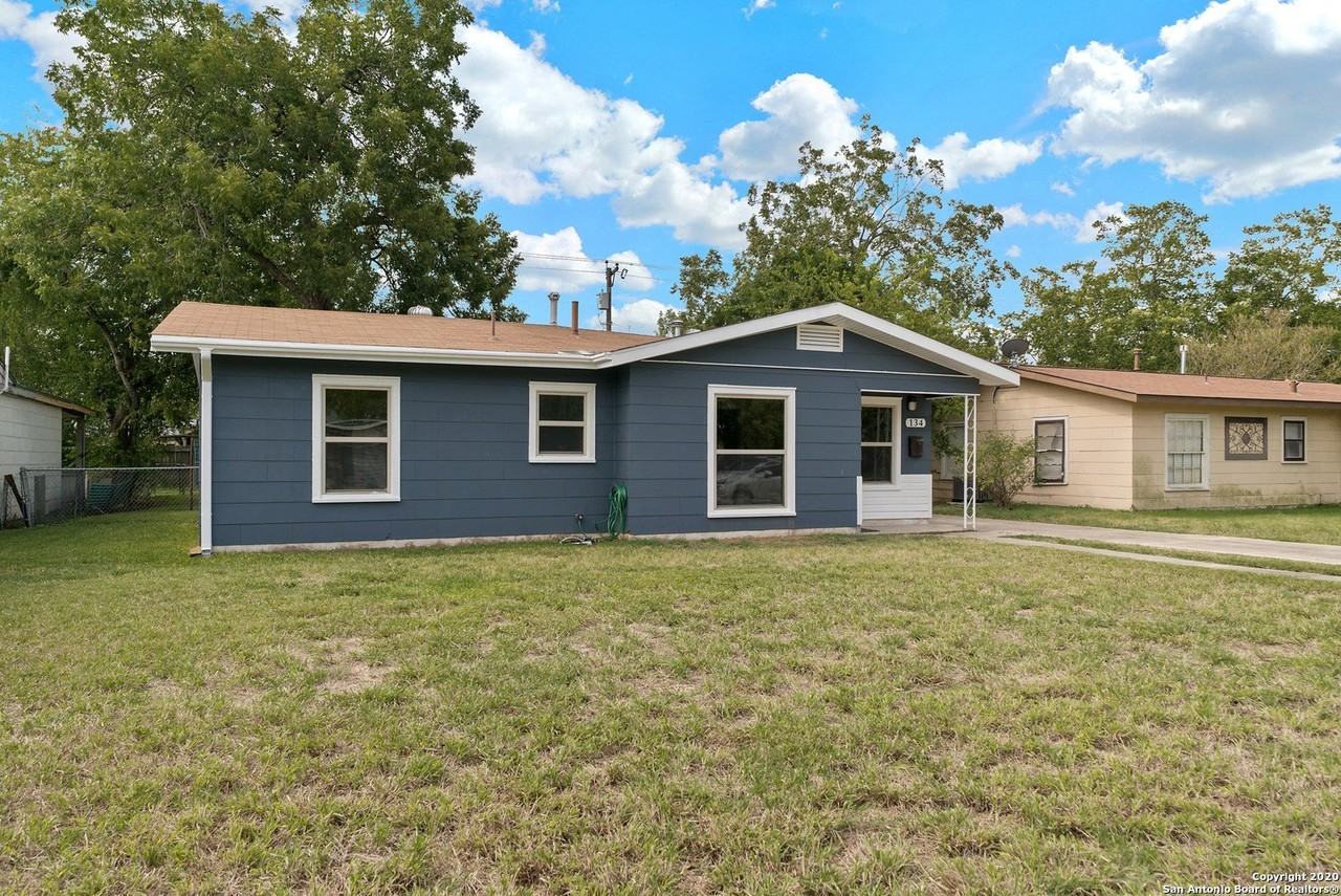 134 Gayle Ave - Photo 3 of 34