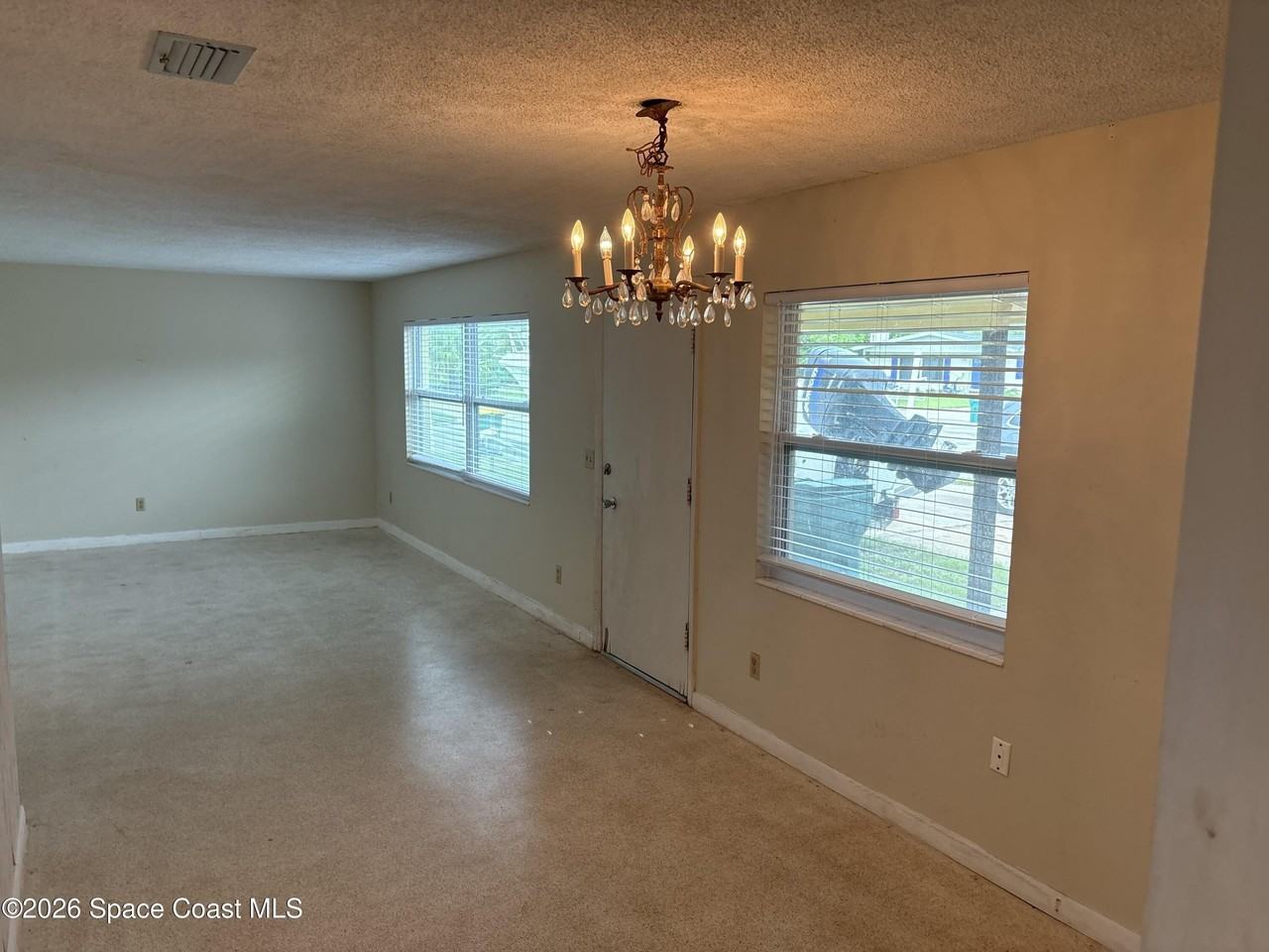 1570 Tuna St - Photo 6 of 18