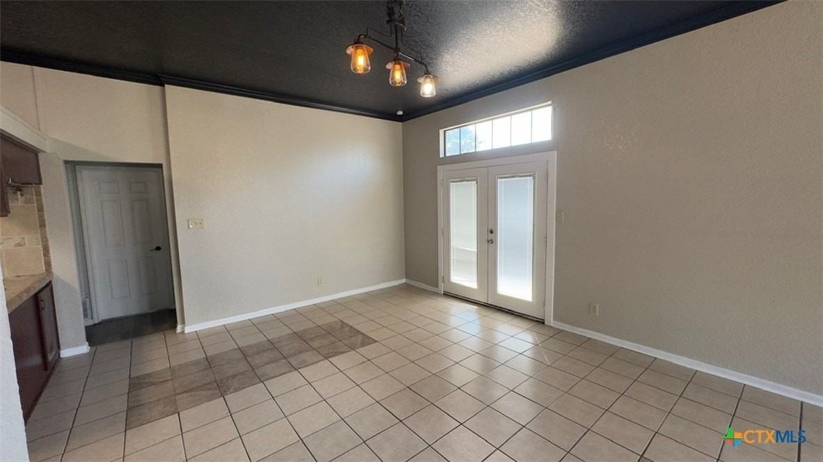 1806 Sundown Dr - Photo 6 of 22