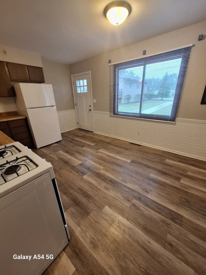 2349 Anna Ave #1 - Photo 4 of 8