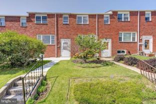 913 Regina Dr - Photo 1 of 1