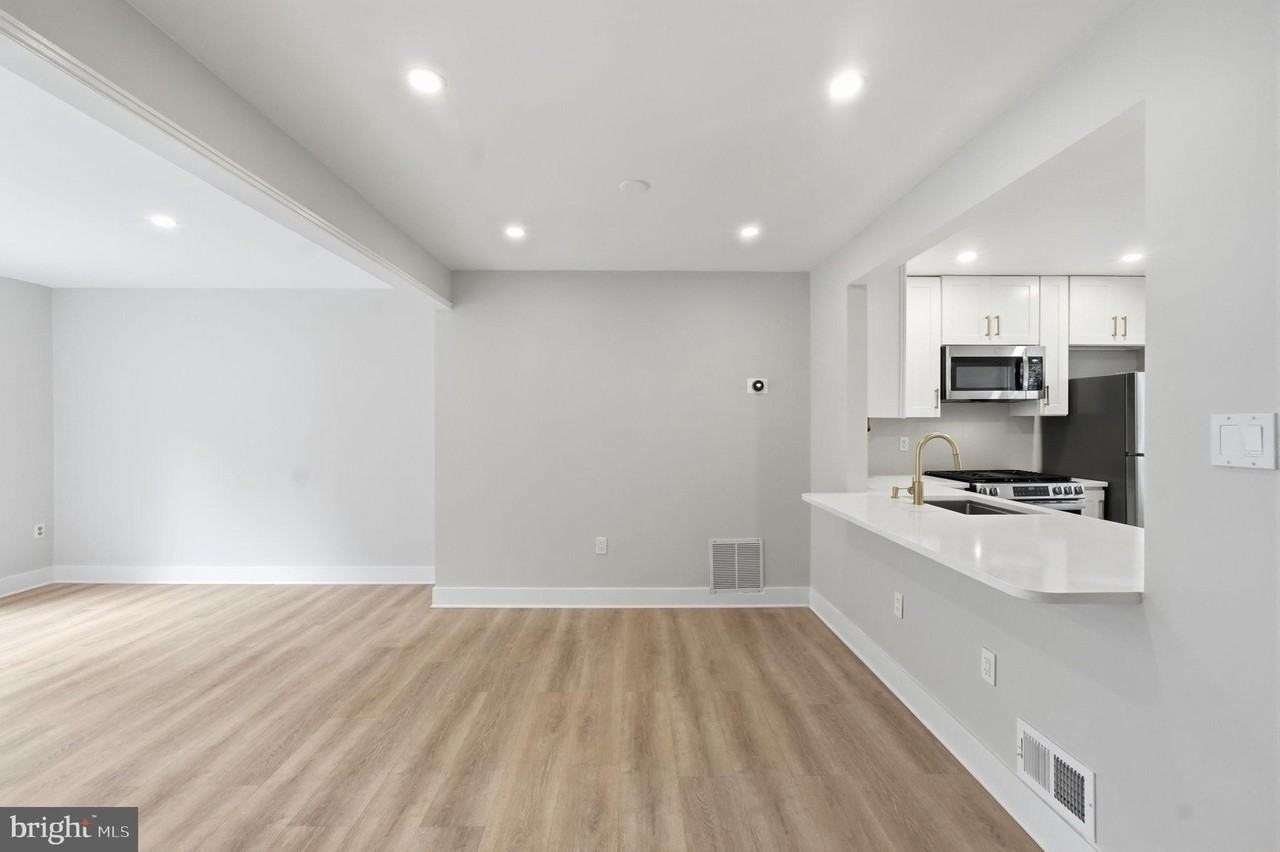 8139 Hallmark Pl - Photo 6 of 25