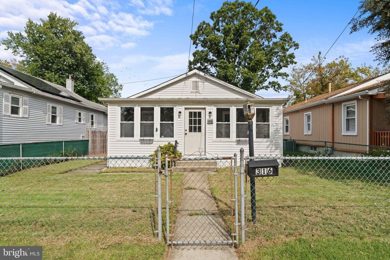 316 Garden Ave - Photo 3 of 28