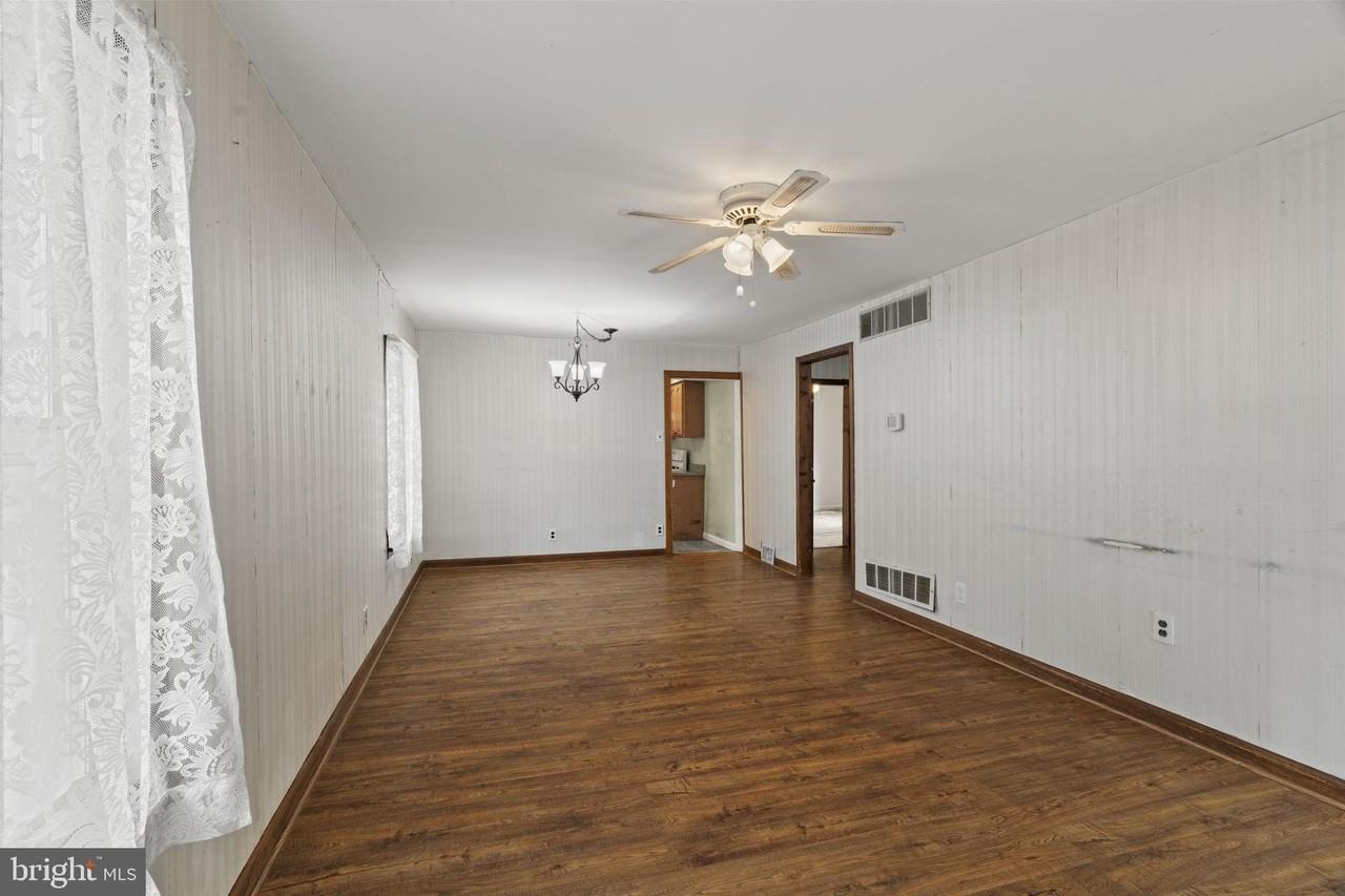 316 Garden Ave - Photo 7 of 28