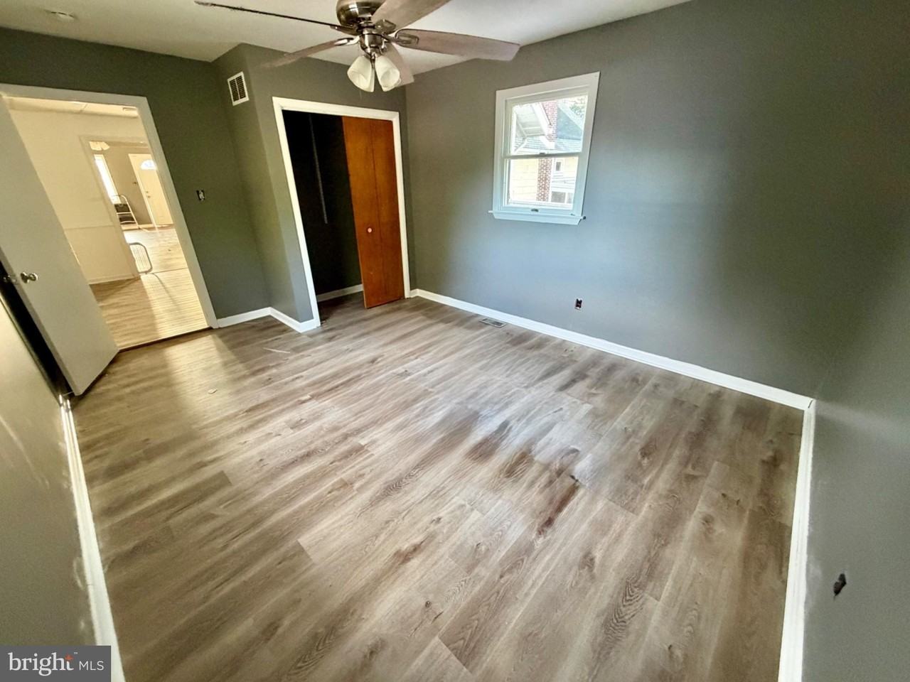 521 Almonesson Rd - Photo 4 of 9