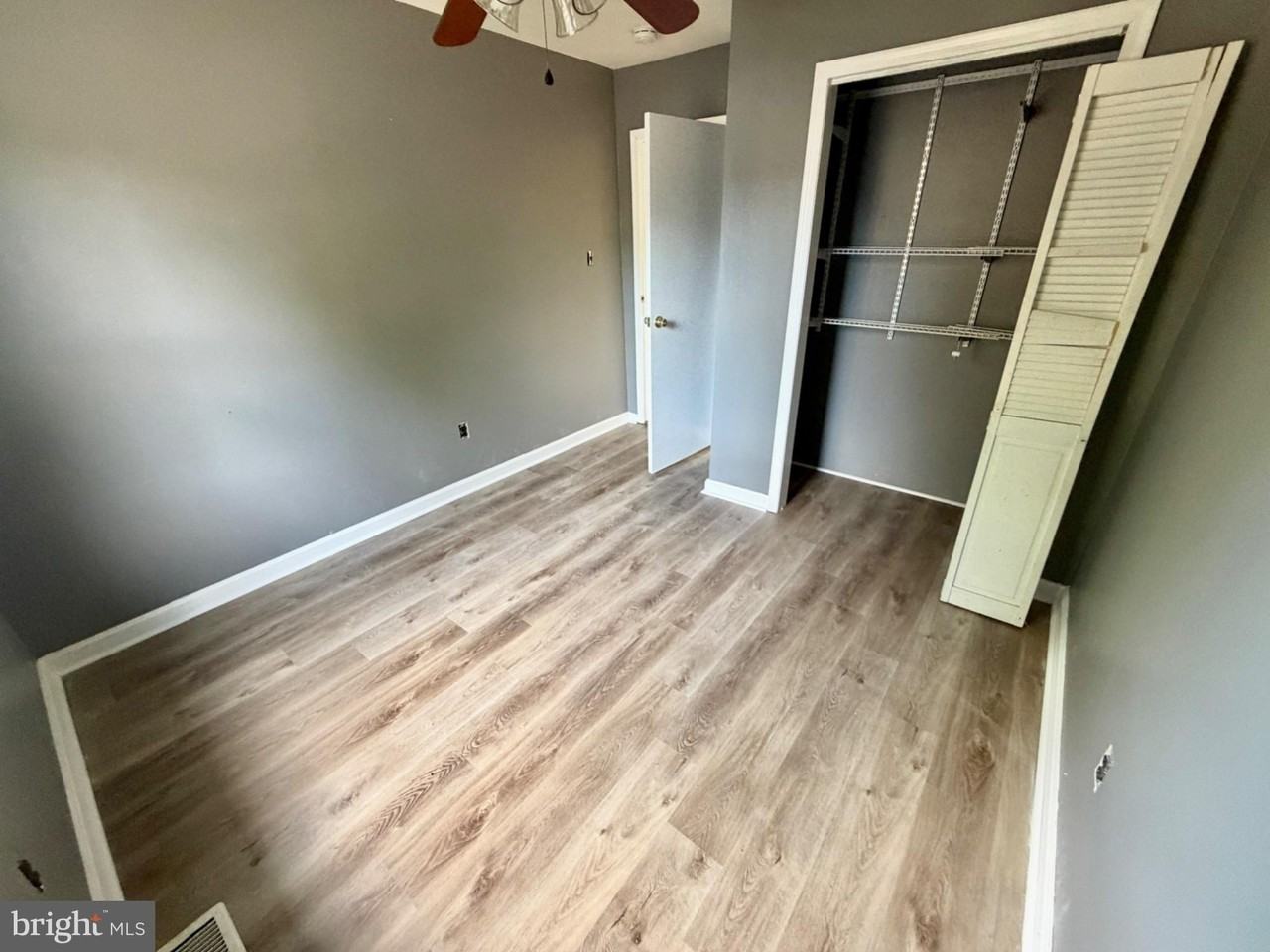 521 Almonesson Rd - Photo 6 of 9