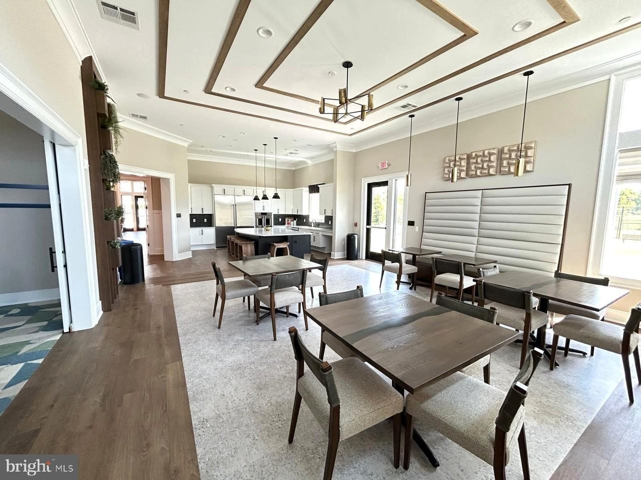 328 Cora Bergen Blvd - Photo 7 of 42