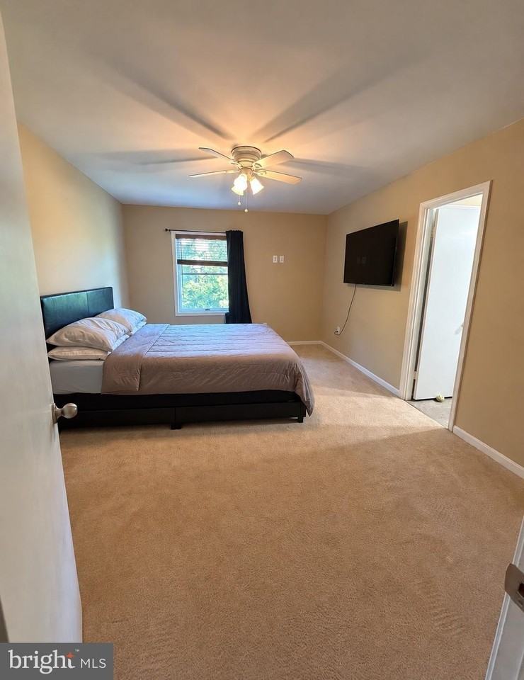 3760B Madison Ln #3760B - Photo 4 of 10