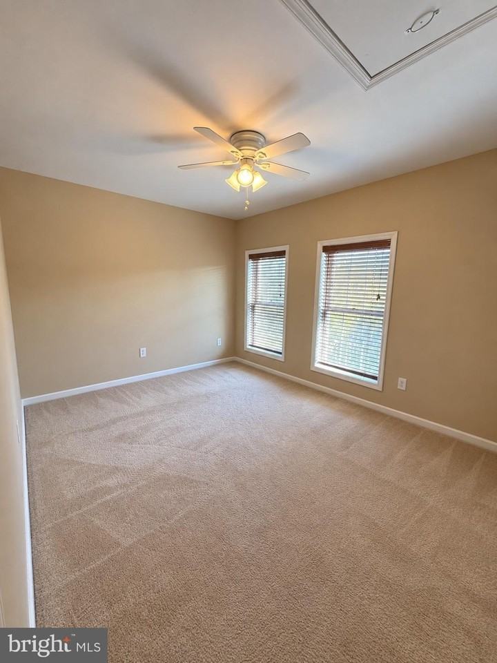 3760B Madison Ln #3760B - Photo 6 of 10