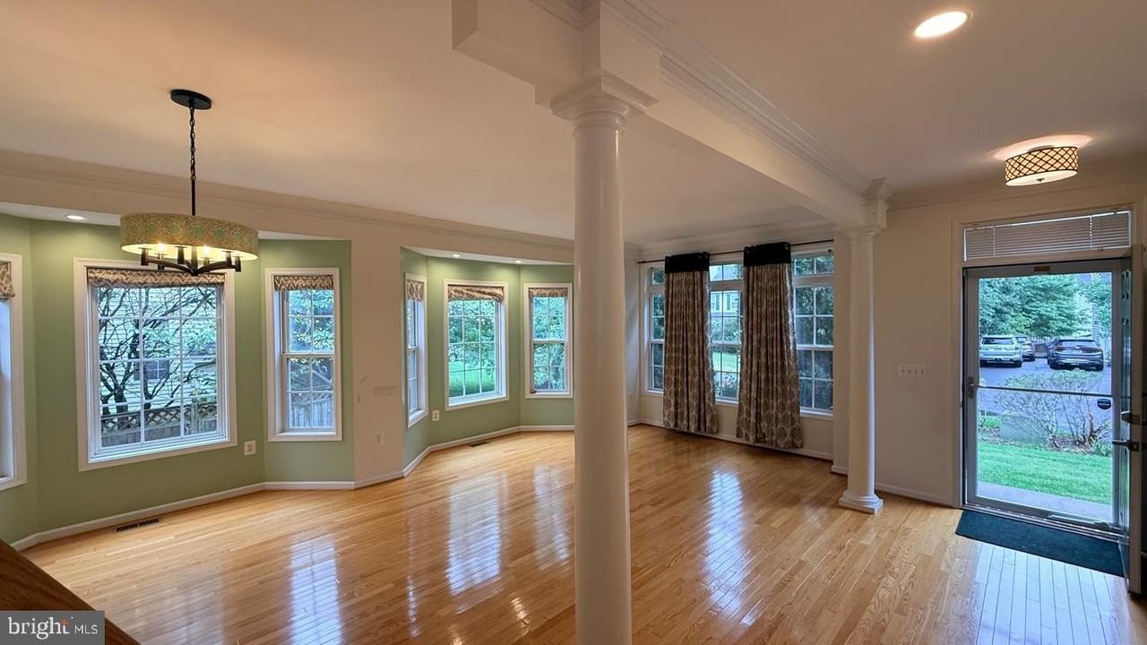 8236 2nd Ave - Photo 4 of 49