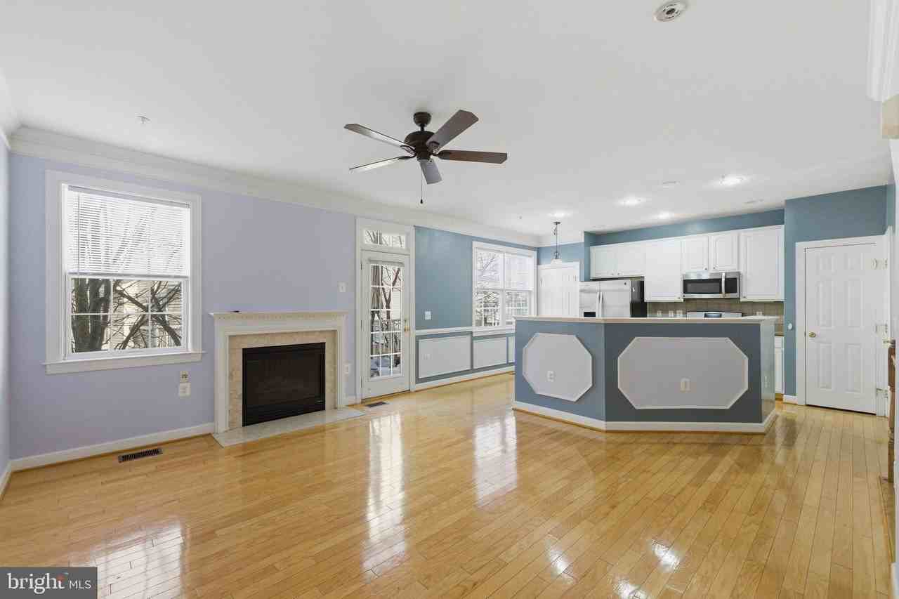 2454 Curie Ct #24 - Photo 3 of 39