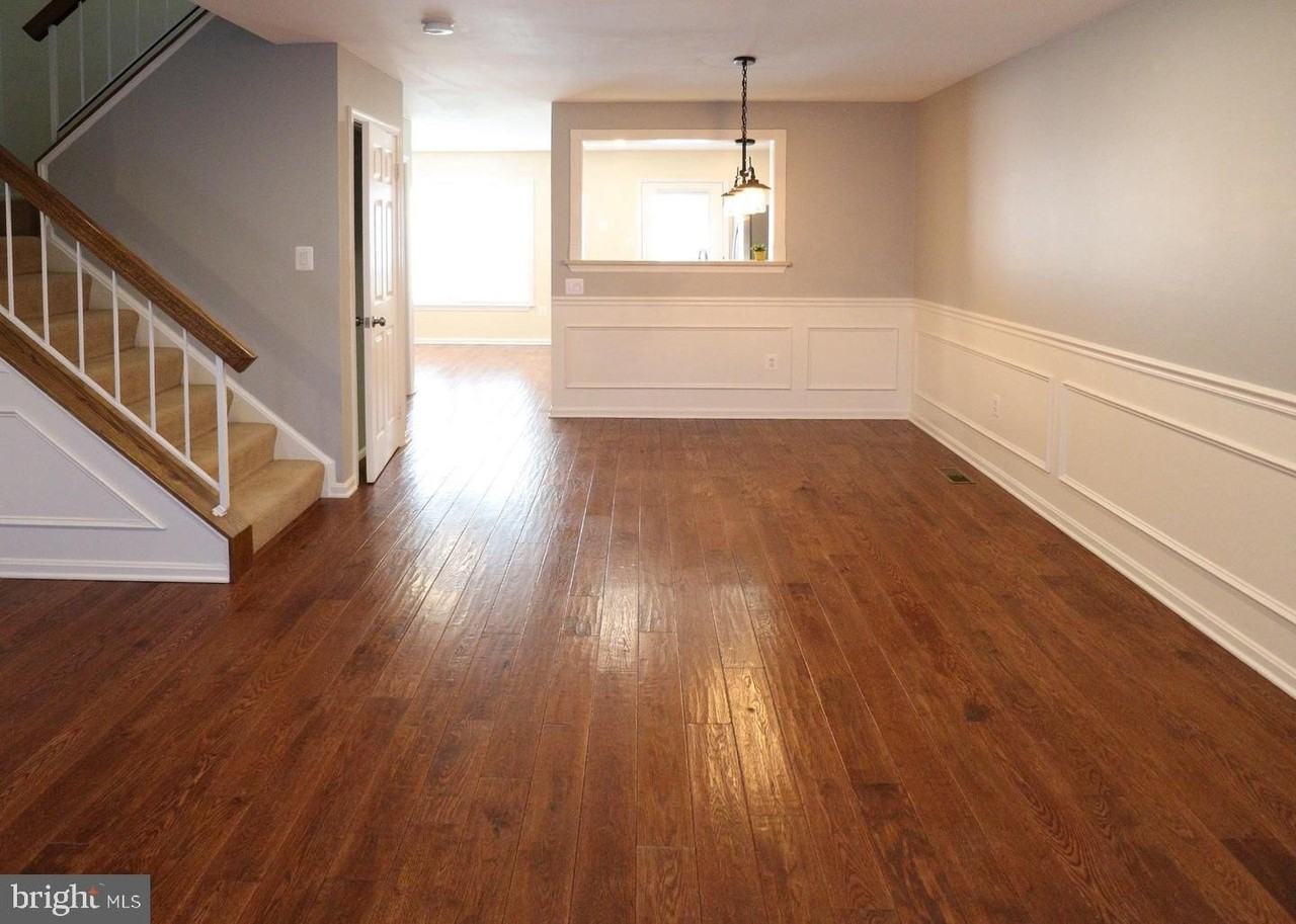 1897 Inglebrook Dr - Photo 2 of 3