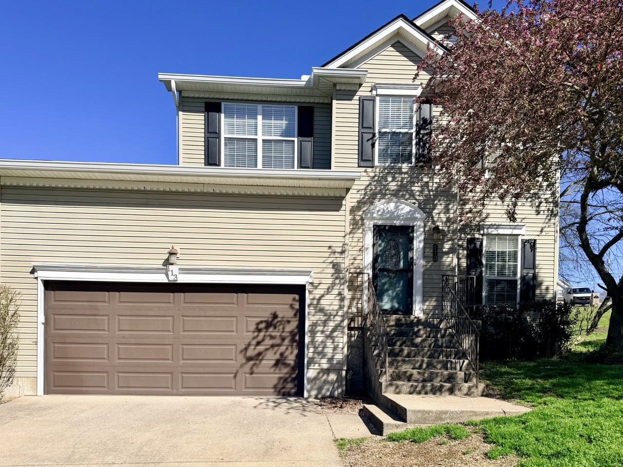 113 Waters Edge Ln - Photo 2 of 48