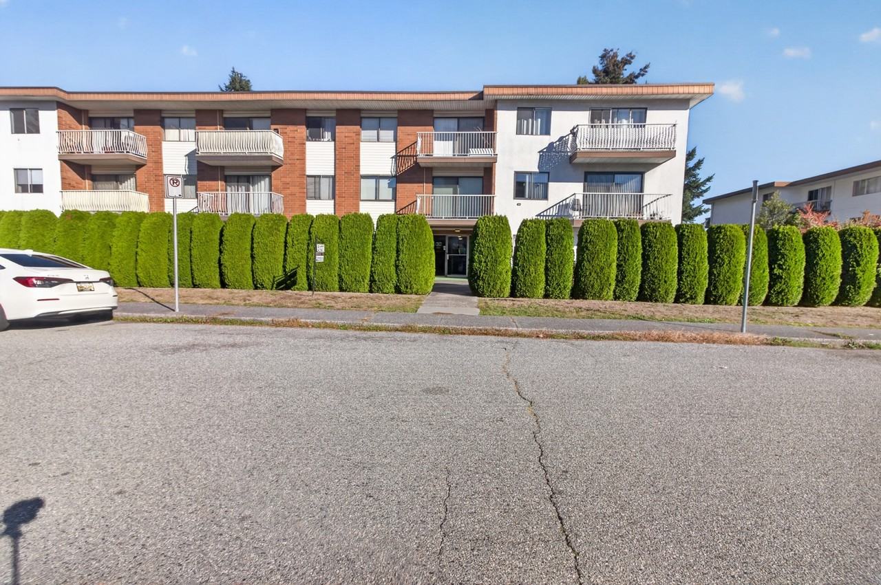 5127 Irving Street #107