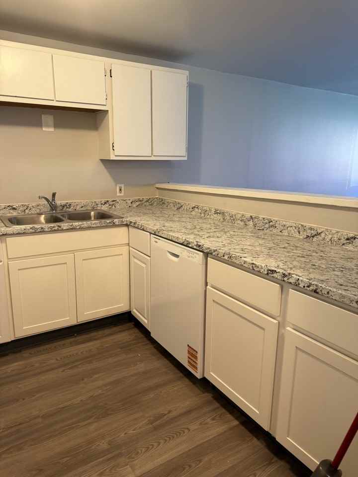 6262 Robinson RoadApt 2 #2 - Photo 2 of 8