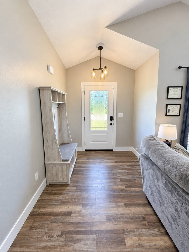 178 Mesa Dr #1 - Photo 2 of 38
