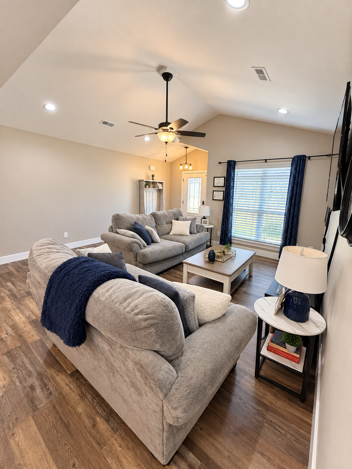 178 Mesa Dr #1 - Photo 5 of 38