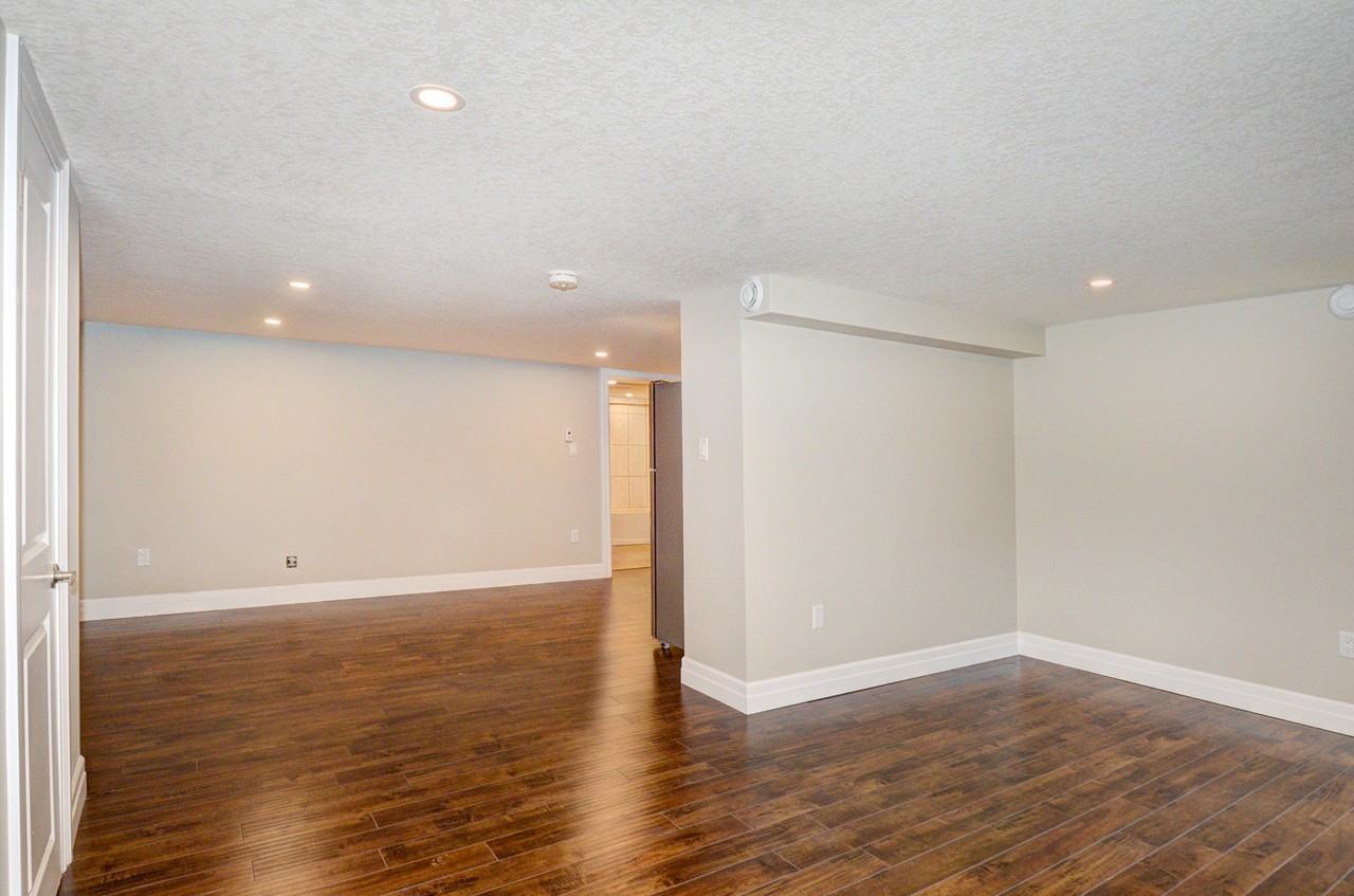 57 Graystone Avenue #2 - Photo 3 of 23
