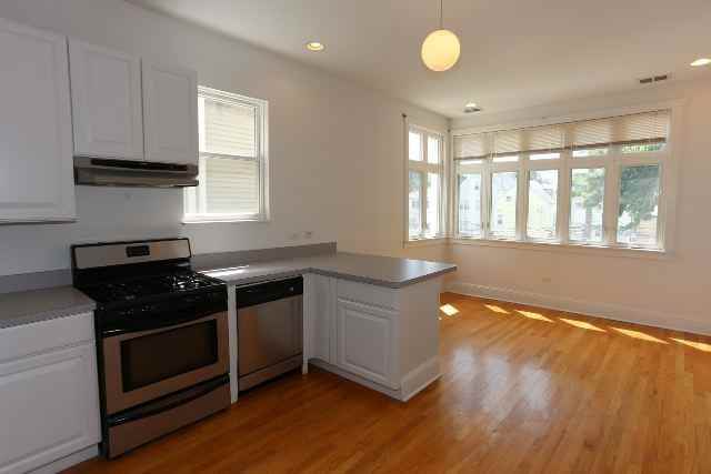 3446 N Bell Ave #2 - Photo 4 of 20