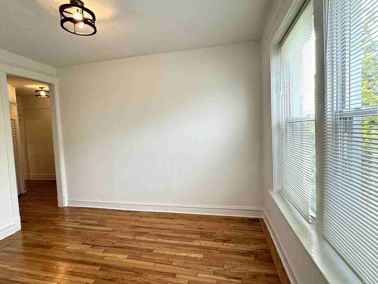 Hirsch / Karlov Building - Photo 3 of 15