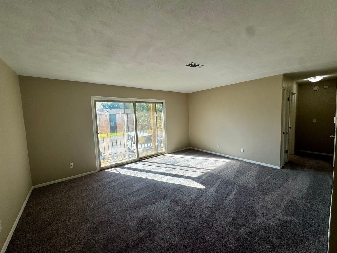 3021 4th St #8 - Photo 4 of 15