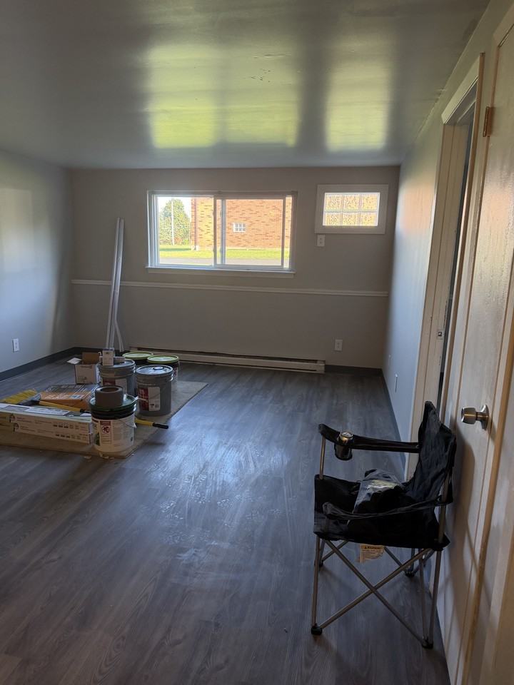 6262 Robinson Road - Photo 3 of 8