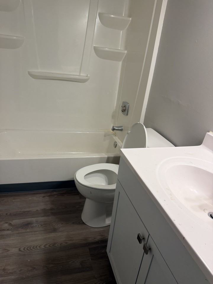 6262 Robinson Road - Photo 5 of 8